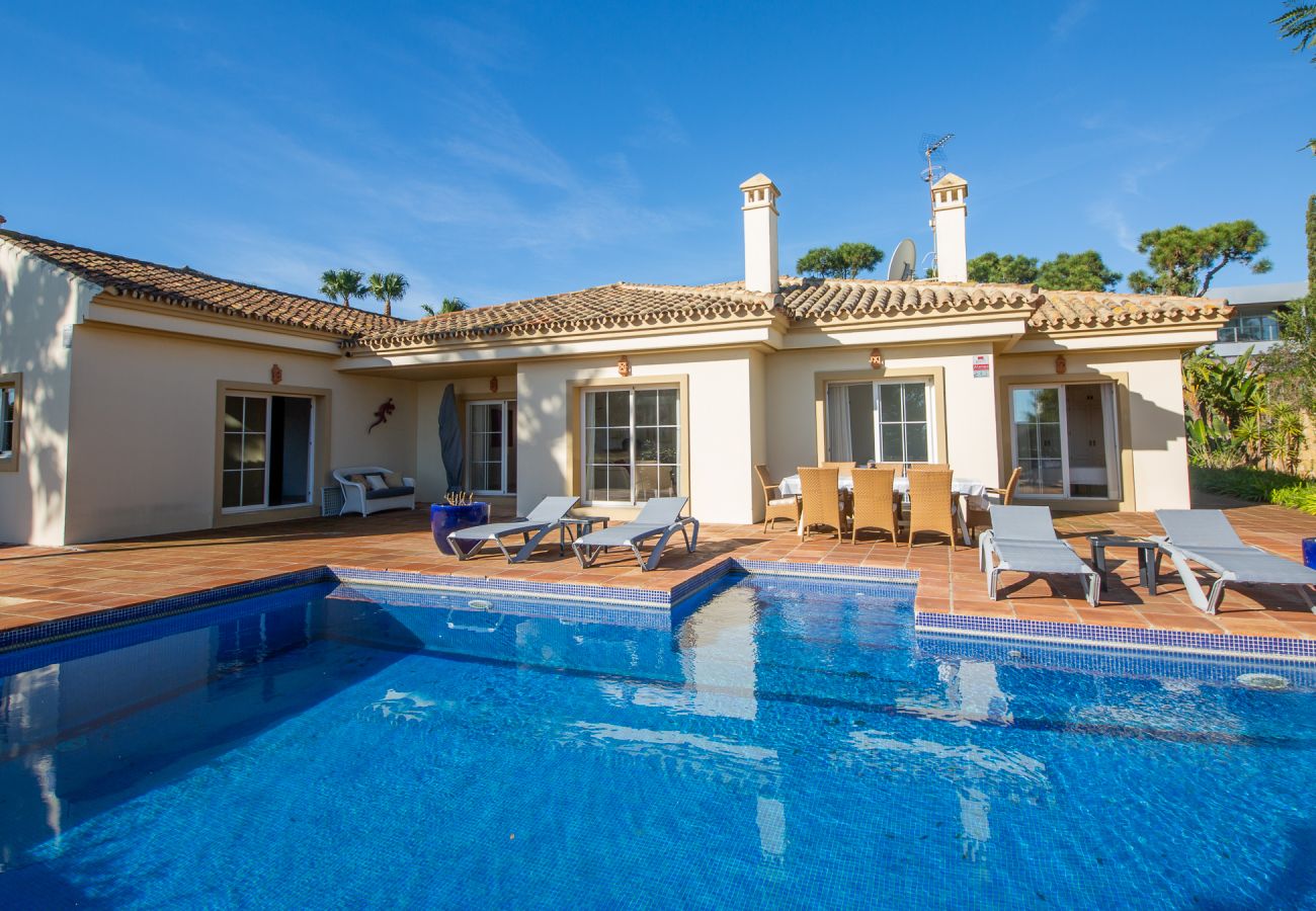 Villa en Manilva - Villa Marmol 162