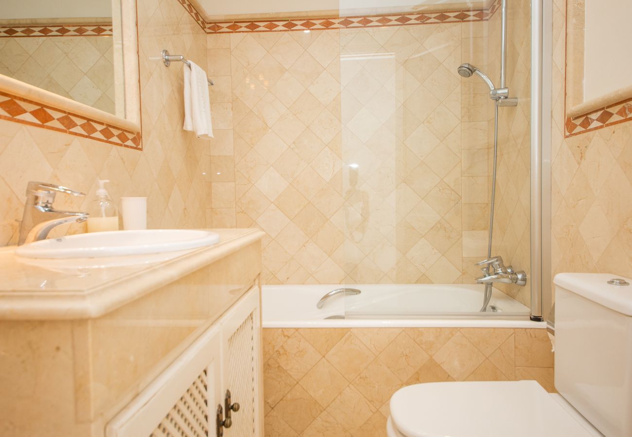Villa en Manilva - Villa Marmol 162