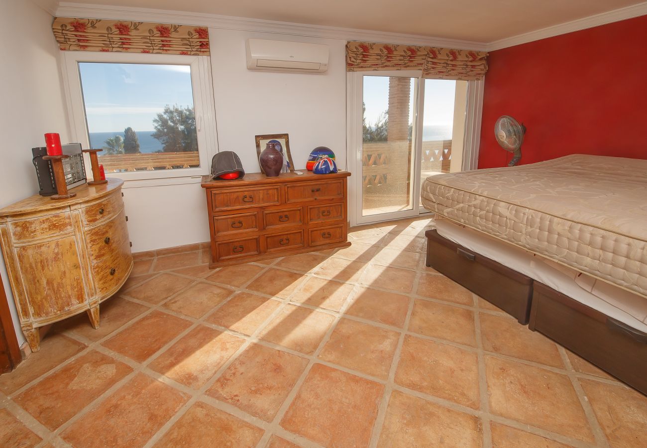 Villa en Manilva - La Paloma