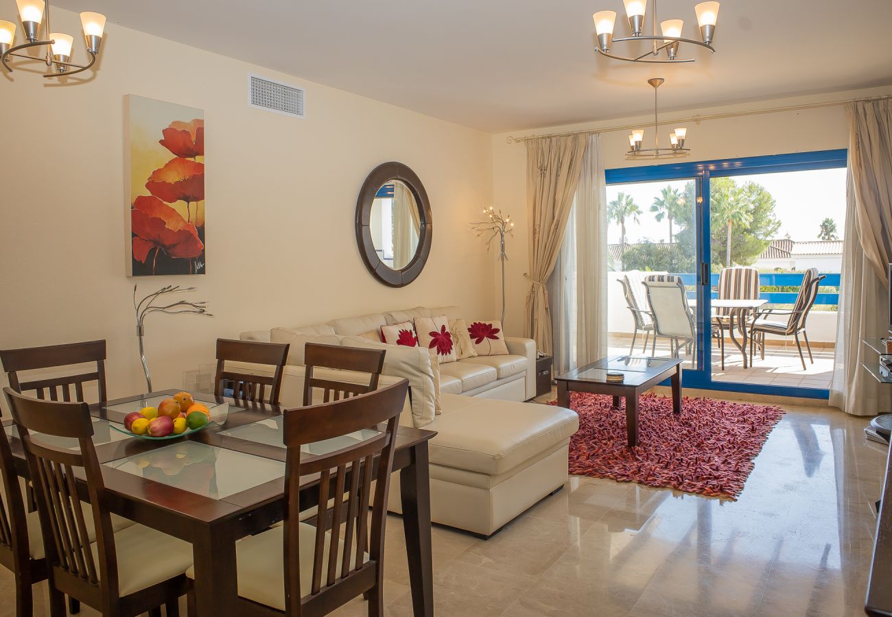 Apartamento en Manilva - Duquesa Suites Golf & Gardens