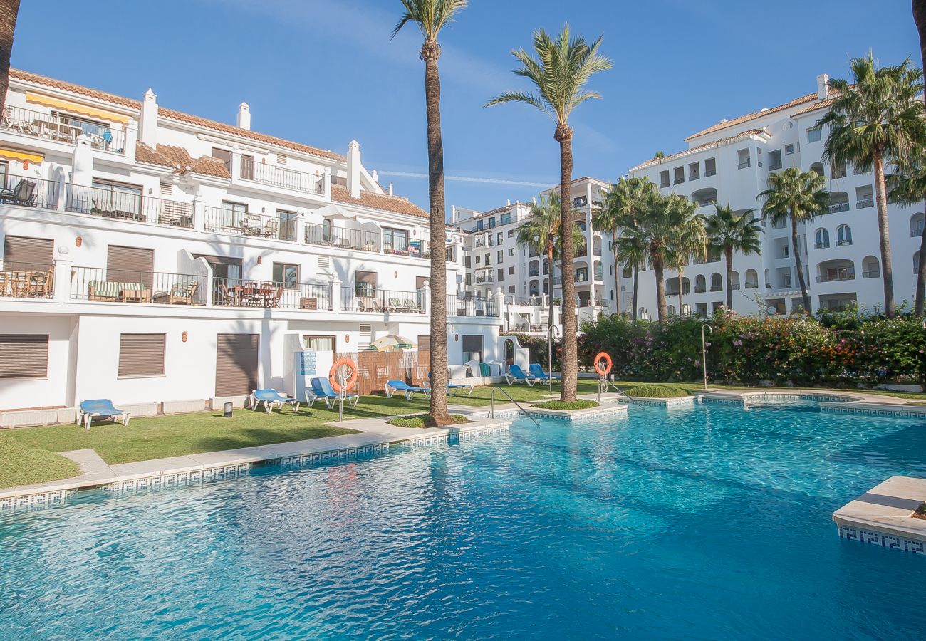 Apartment in Manilva - Marina Real 406