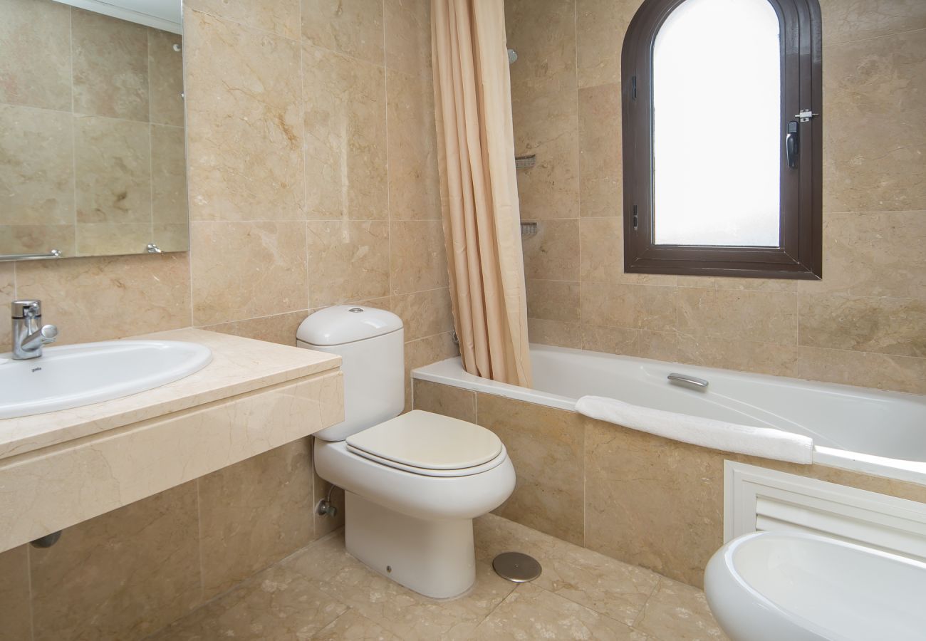 Apartment in Manilva - Marina Real 442
