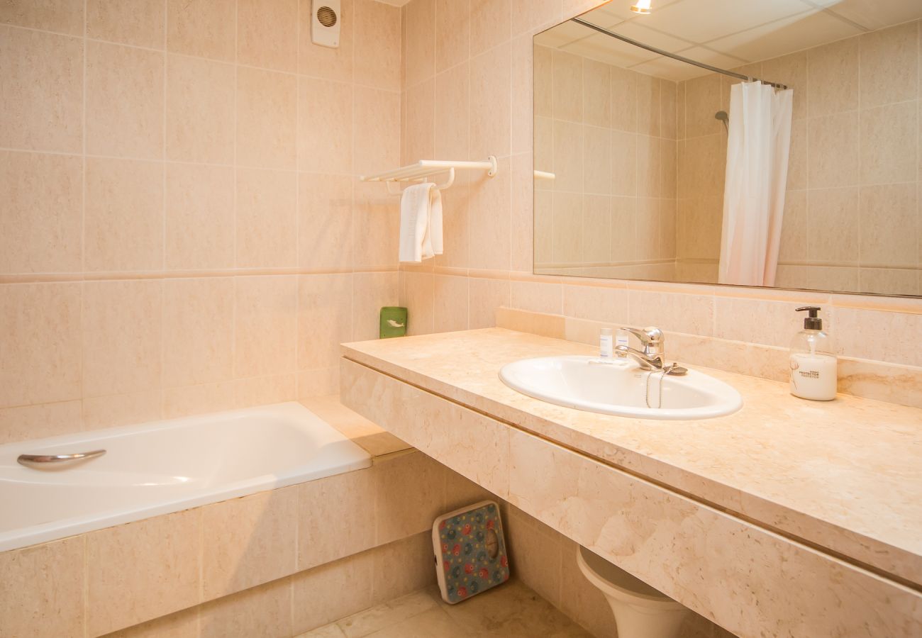 Apartment in Manilva - La Almadraba 215
