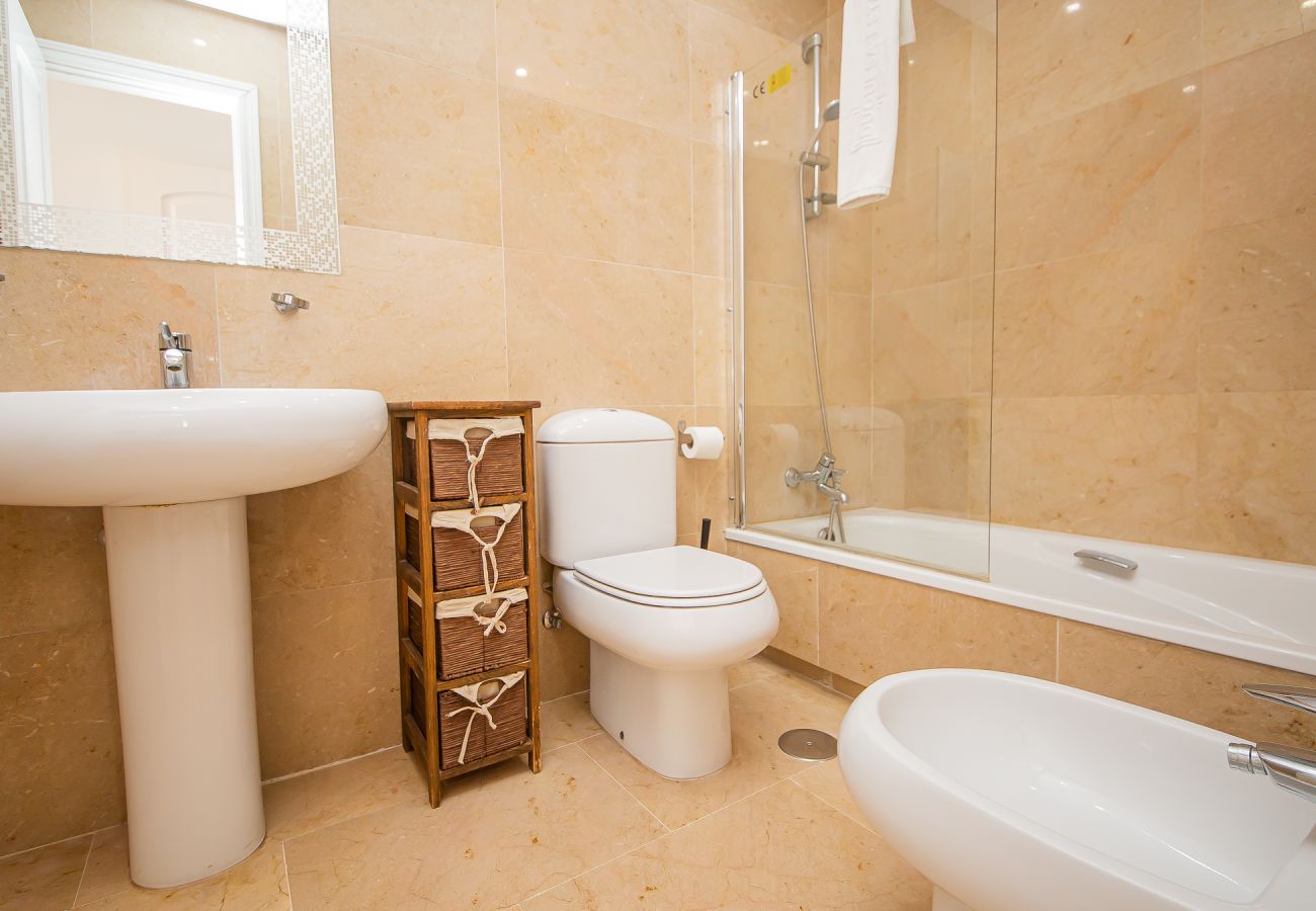 Apartment in Manilva - Fuentes Duquesa A323