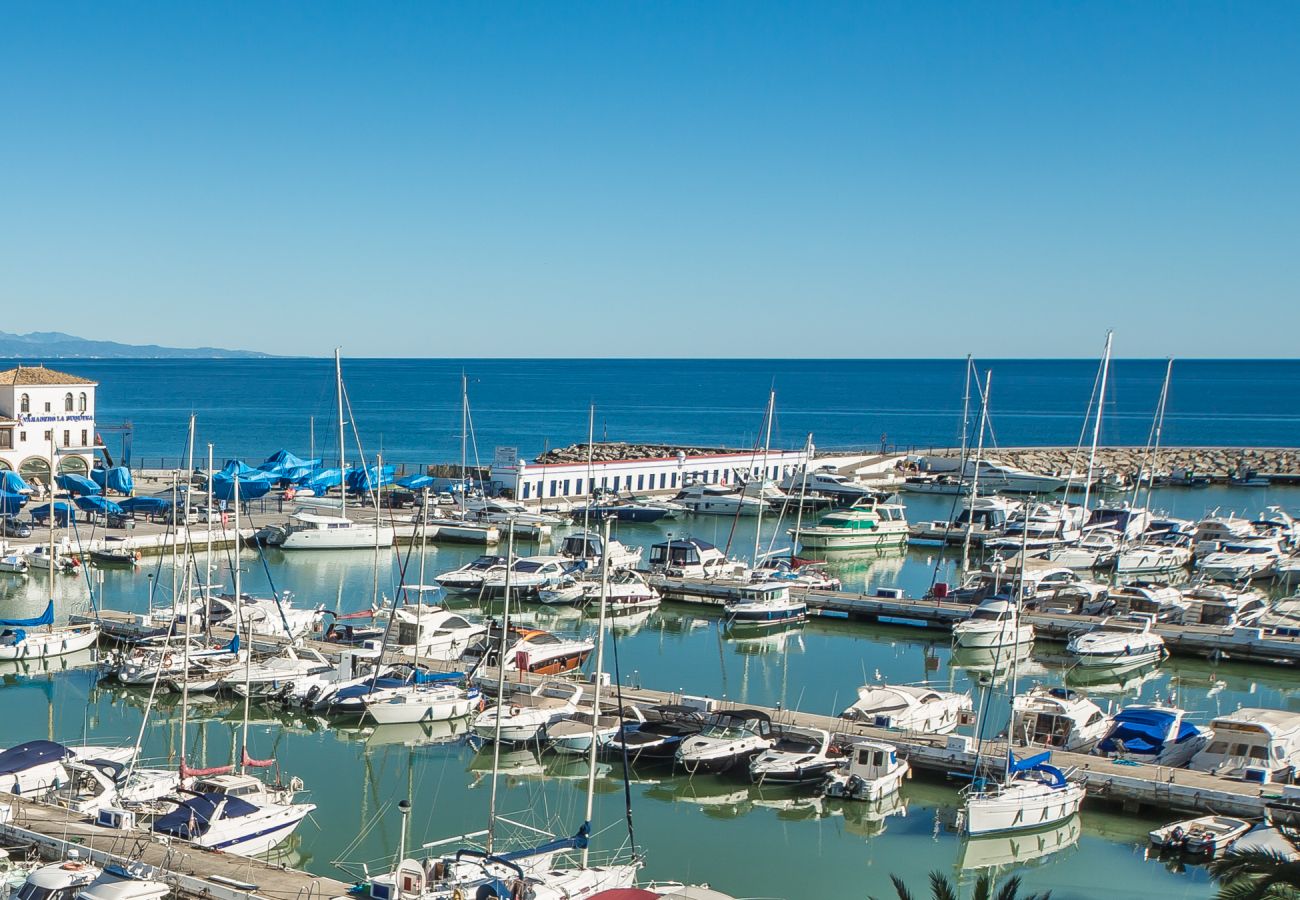 Apartment in Manilva - Marina Real 254