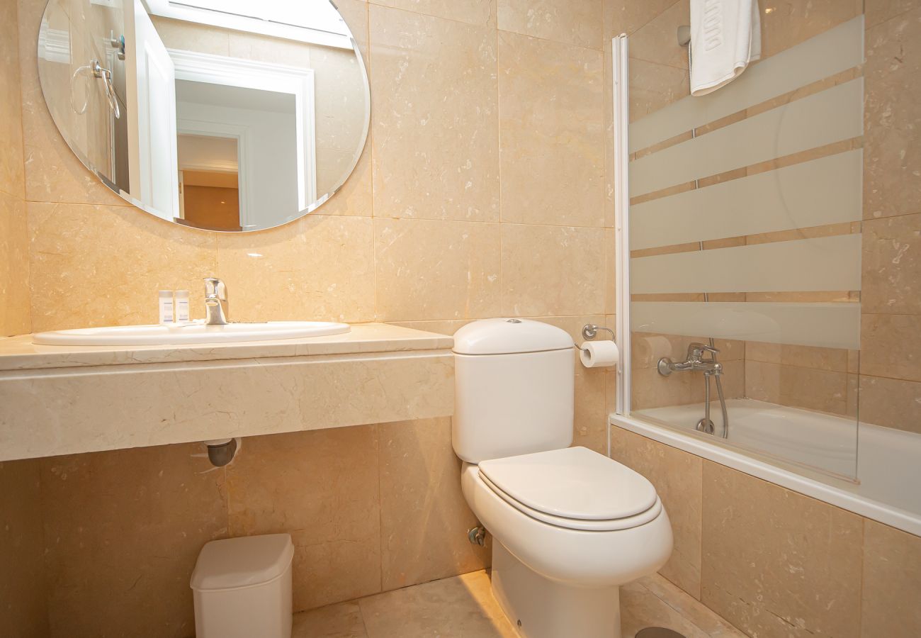 Apartment in Manilva - Marina Real 303