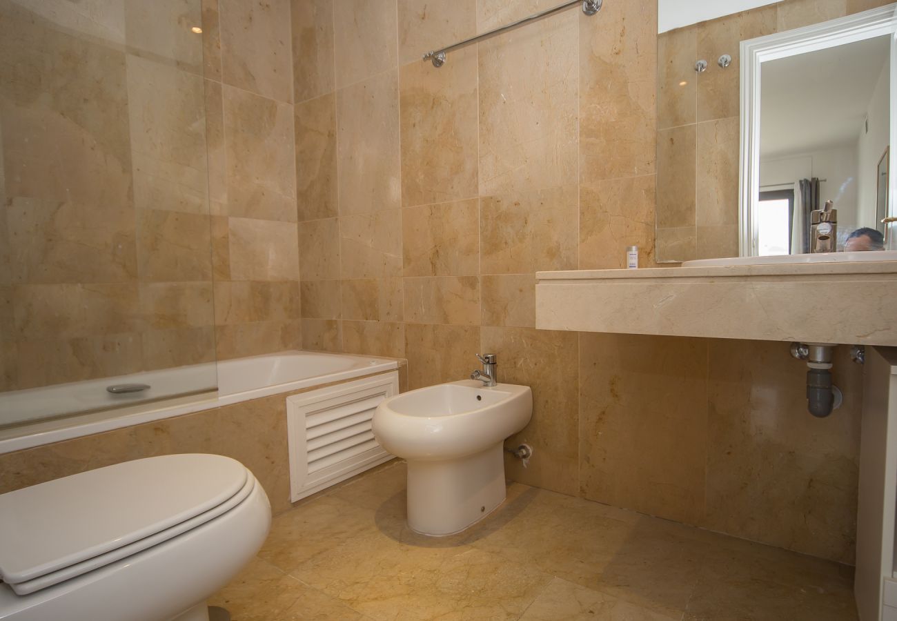 Apartment in Manilva - Marina Real 114