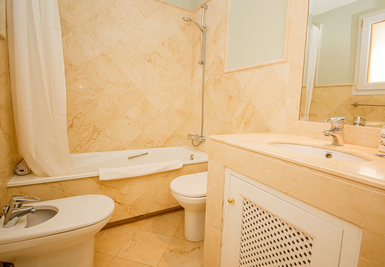 Apartment in Casares - Majestic Hills 1.5
