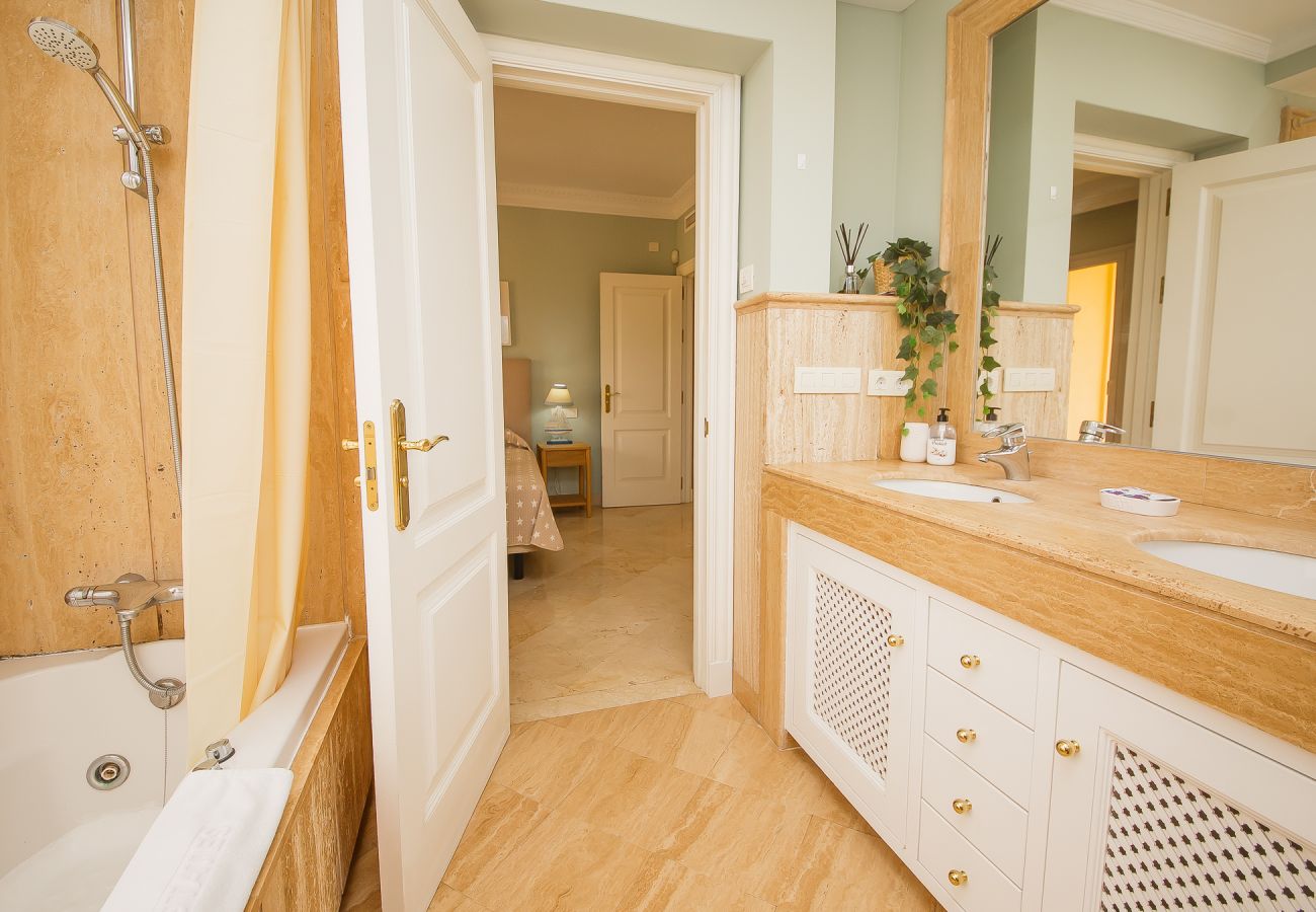 Apartment in Casares - Majestic Hills 1.5