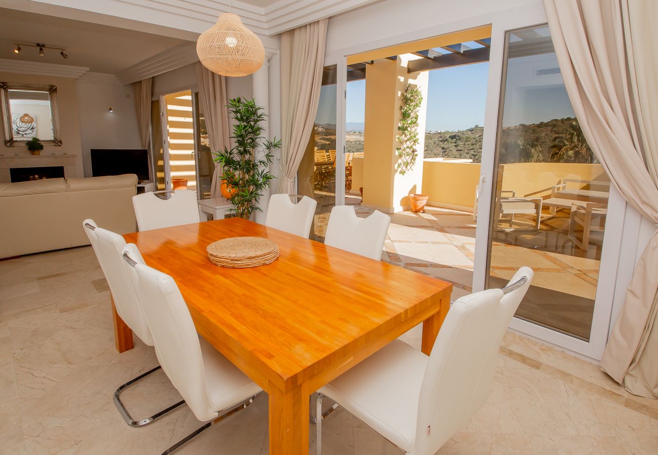 Apartment in Casares - Majestic Hills 5.7