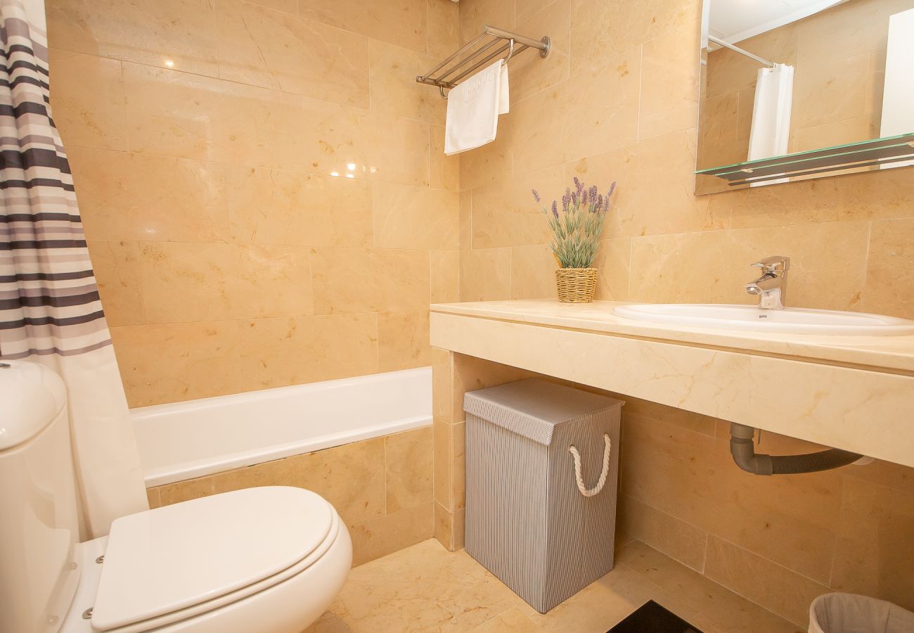Apartment in Manilva - Coto Real Naxos 401