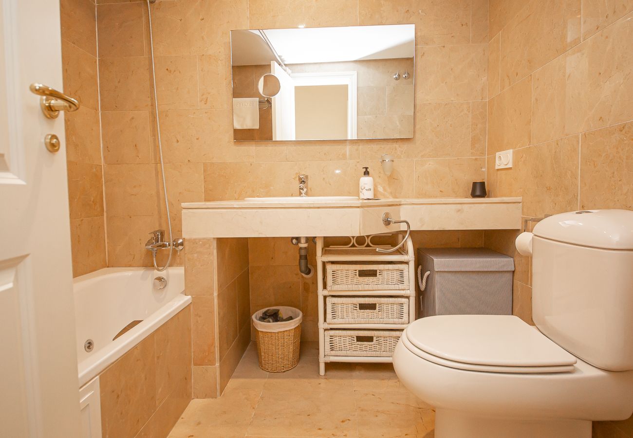 Apartment in Manilva - Coto Real Naxos 401