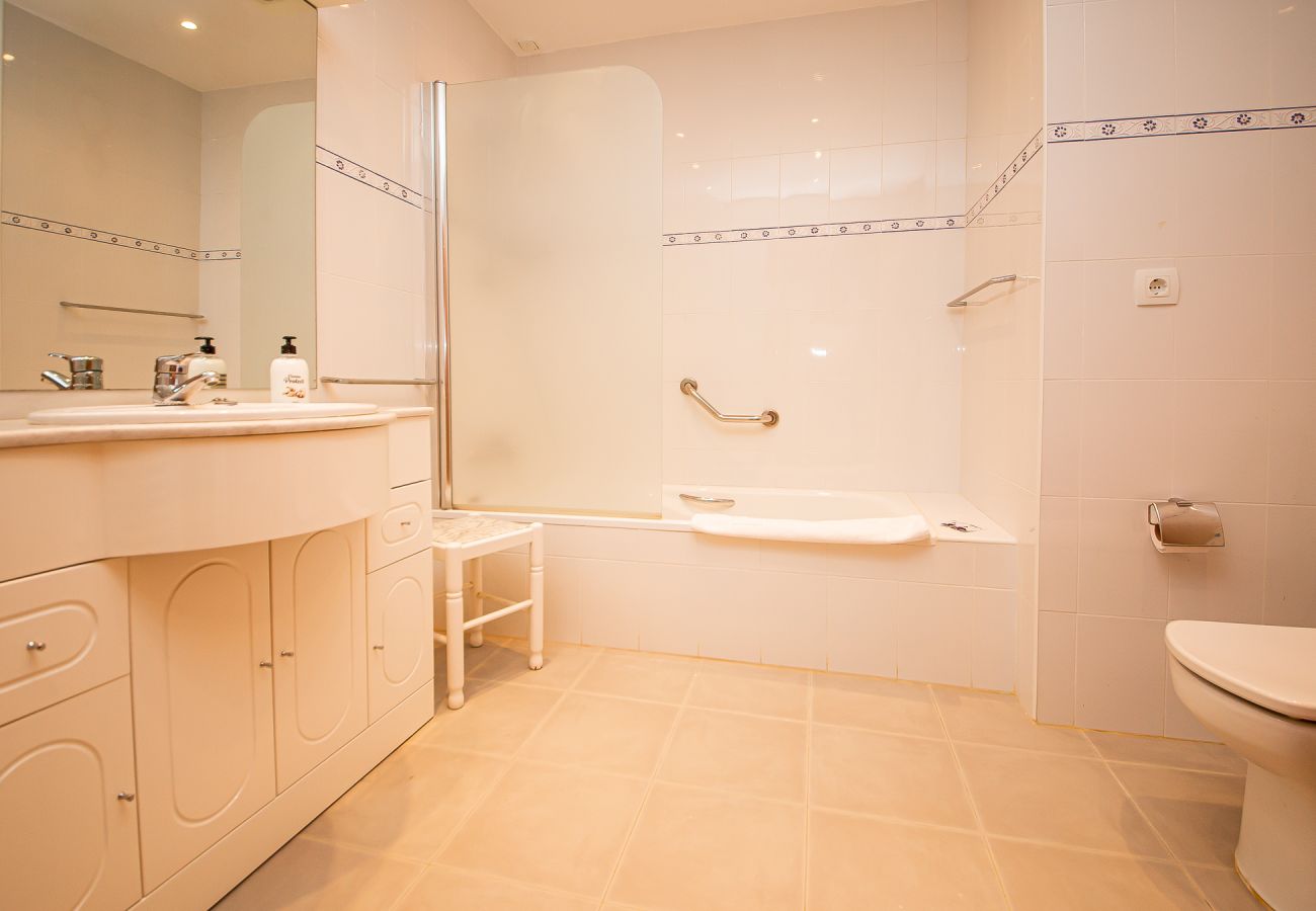 Apartment in Manilva - Los Castillos 36