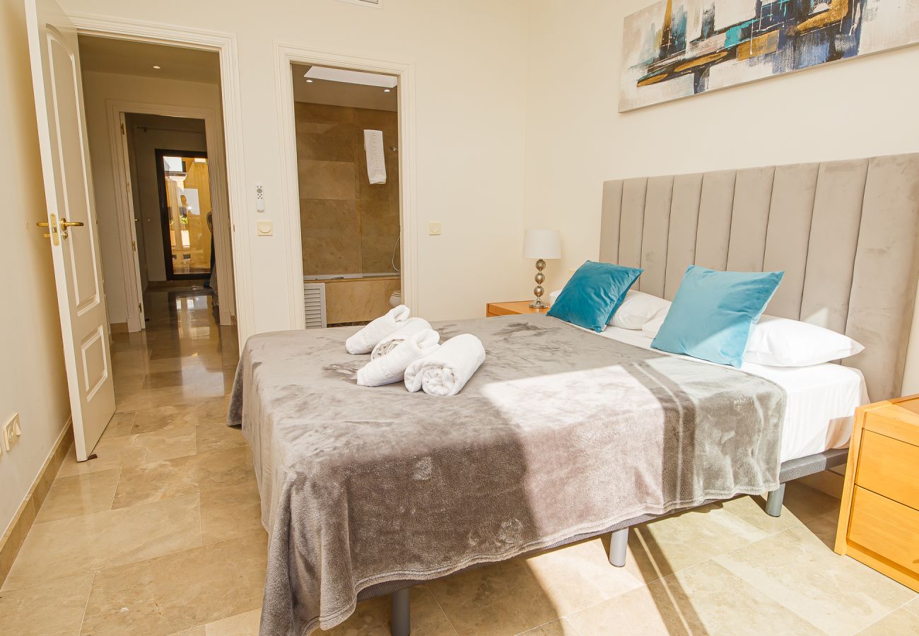 Apartment in Manilva - Duquesa Village